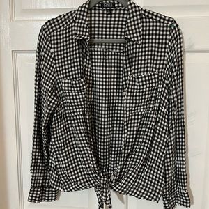 Jones New York Tie front top